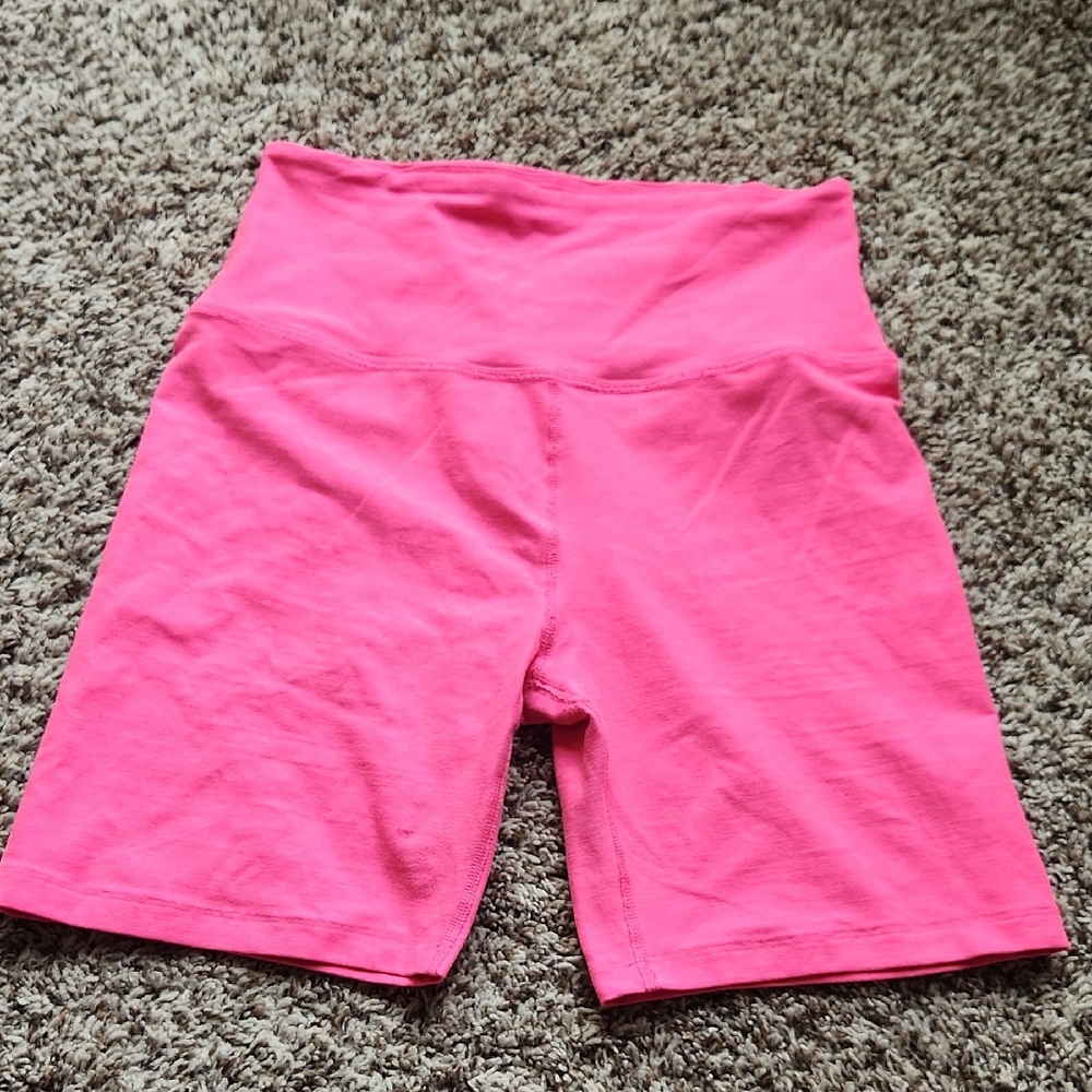 Beyond Yoga Hot Pink Bike Shorts High-Waisted Large